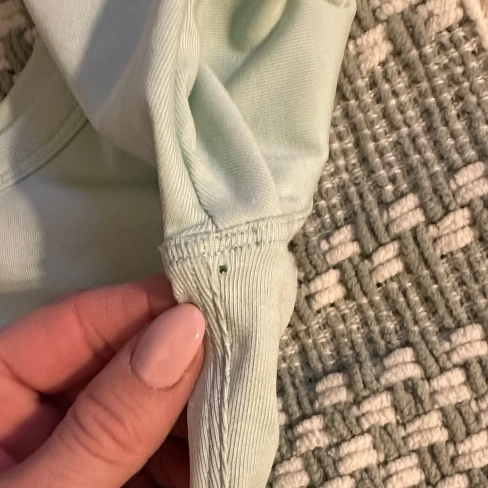 Womens lululemon cropped short sleeve